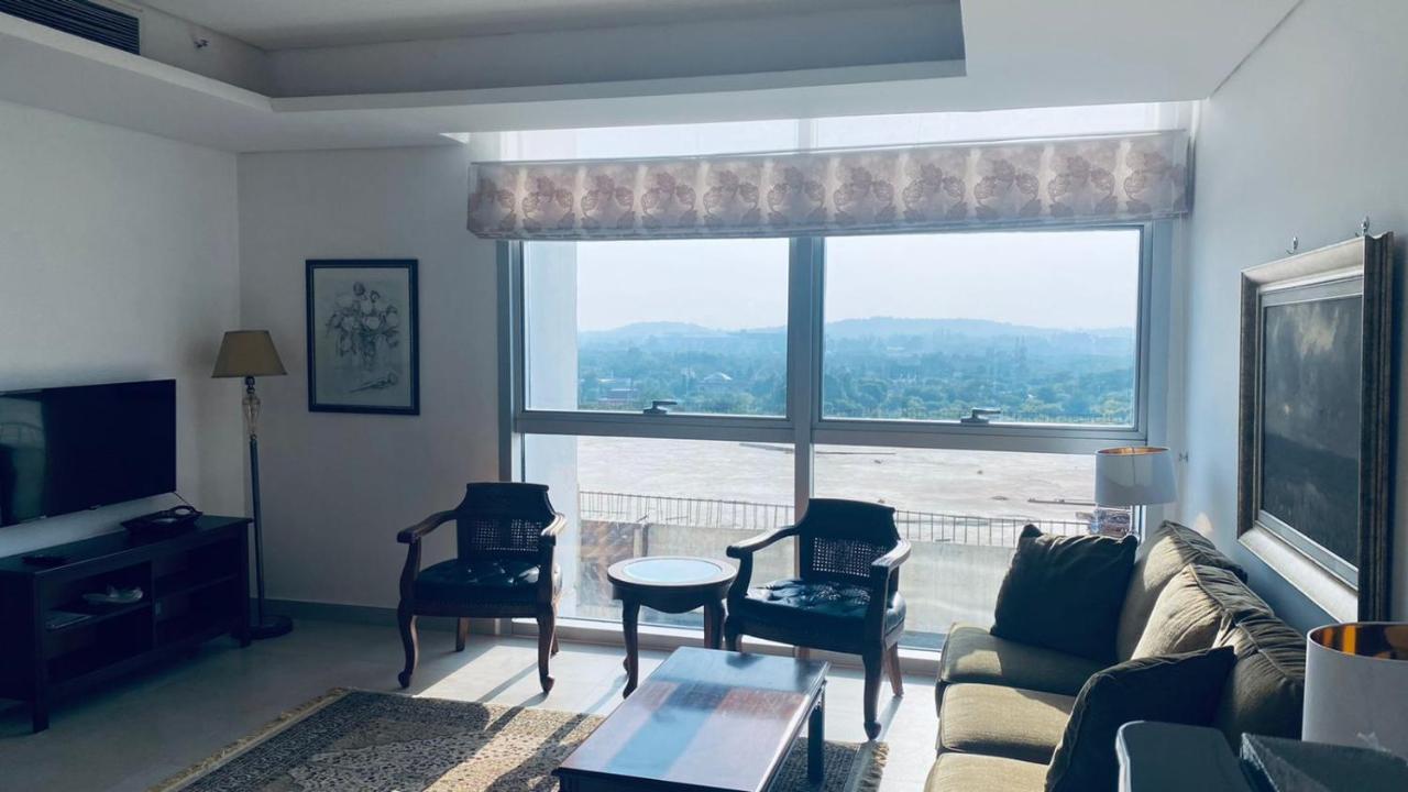 One Constitution Avenue By Goldfinch Aparthotel Islamabad Exterior photo