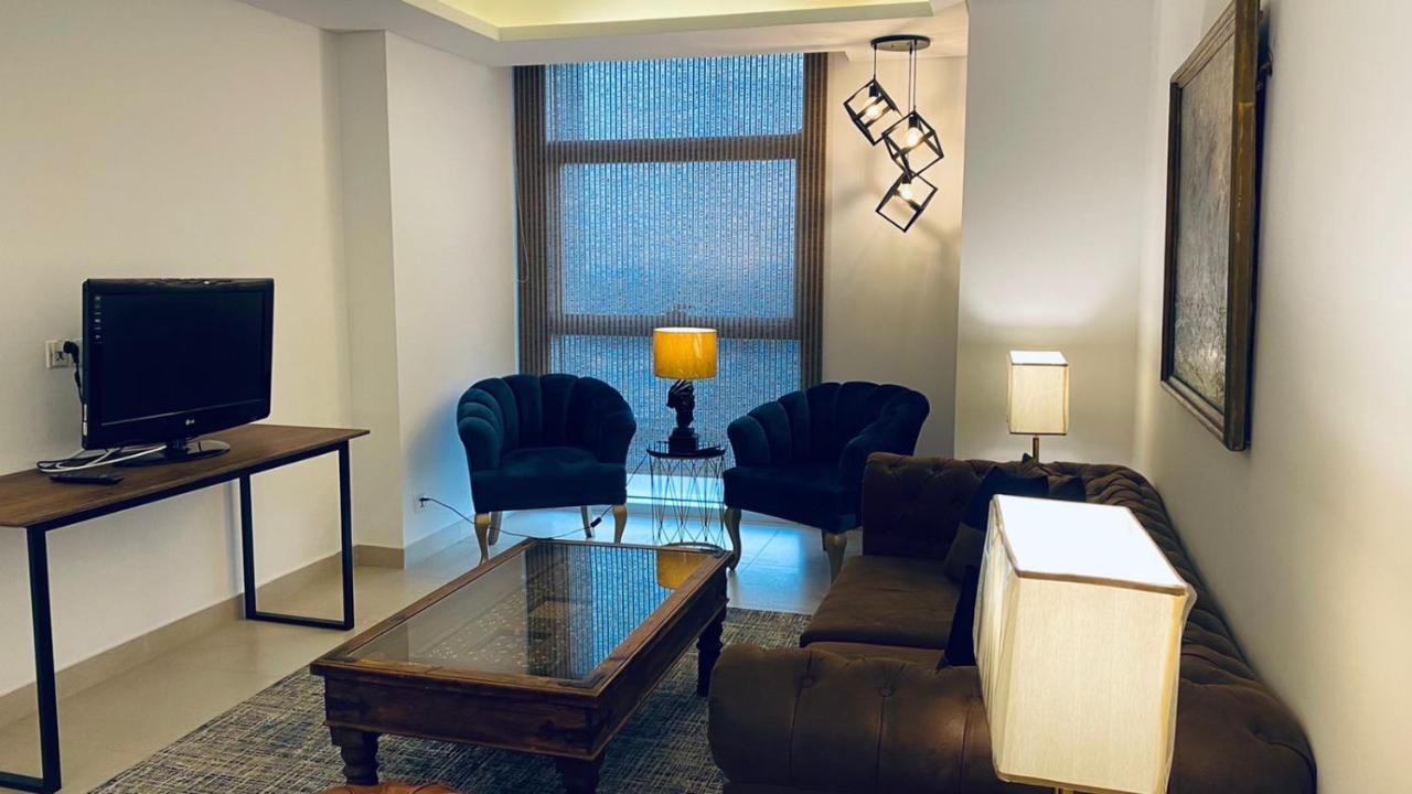One Constitution Avenue By Goldfinch Aparthotel Islamabad Exterior photo